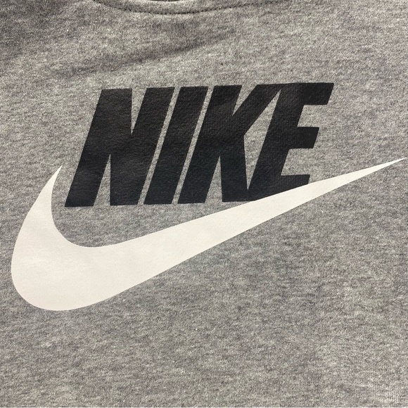 NWT Nike Kids Heather Grey Hoodie Sweatshirt - Size S (4-5yrs) - Picture 3 of 9